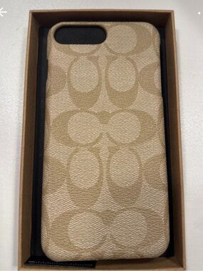 Coach Beige Signature Canvas iPhone Case 6s plus , 7 plus , 8 plus